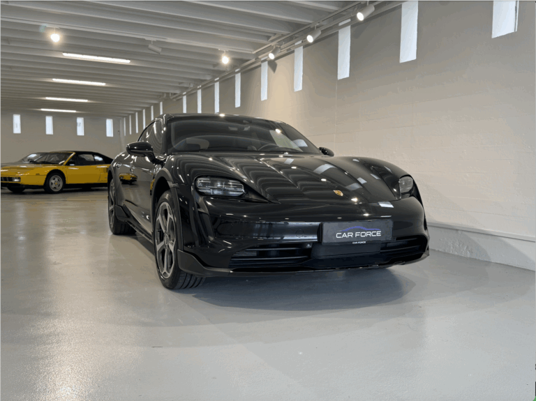 Porsche Taycan 4 Cross Turismo
