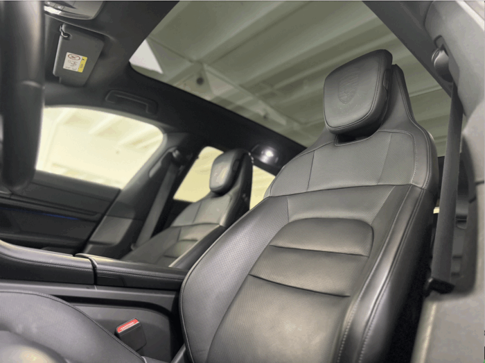 Porsche Taycan 4 Cross Turismo - Image 14